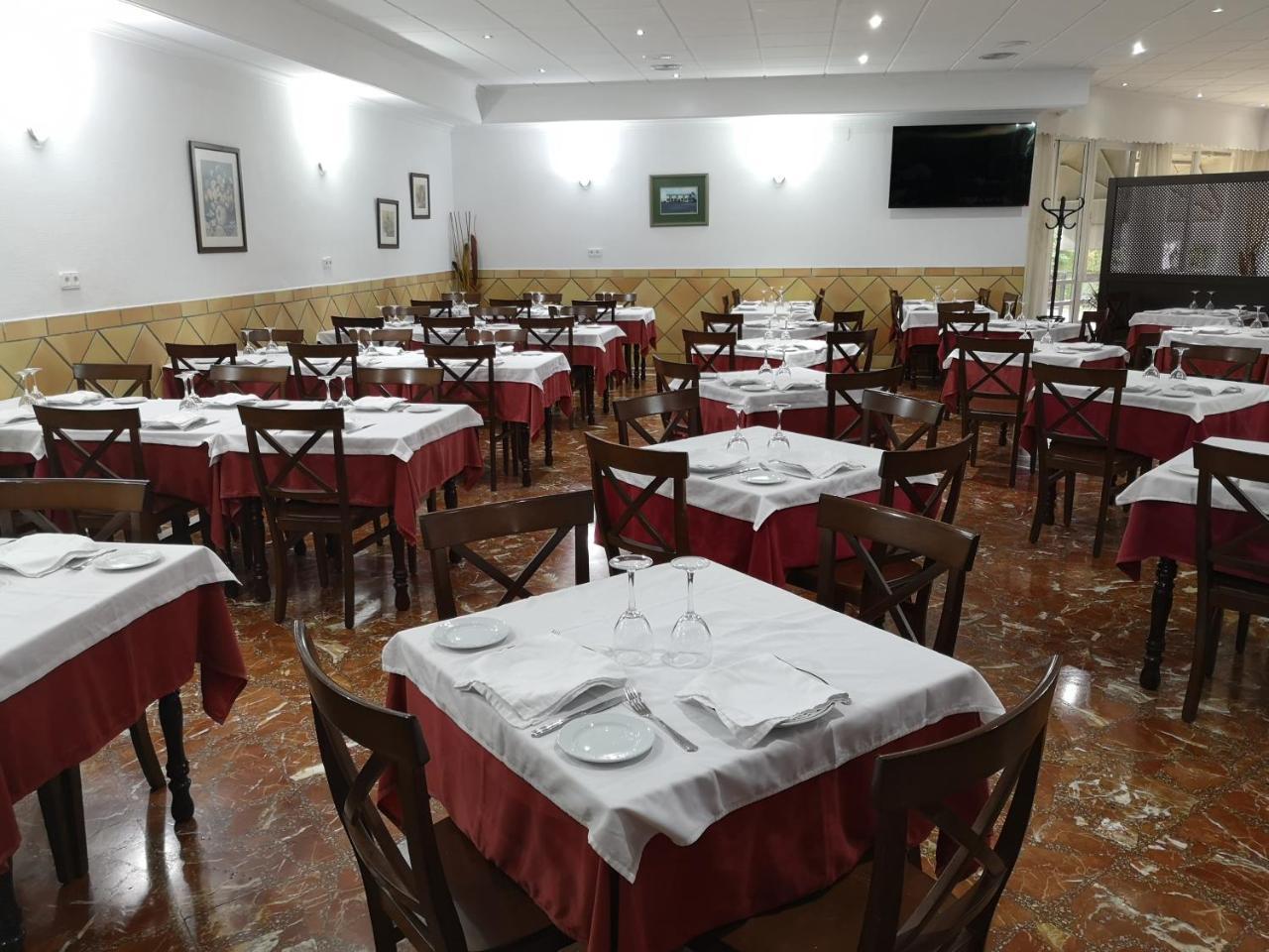 Hotel Santa Ana La Carlota Ngoại thất bức ảnh